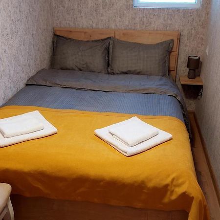 Yellow Apartment Tiflis Exterior foto